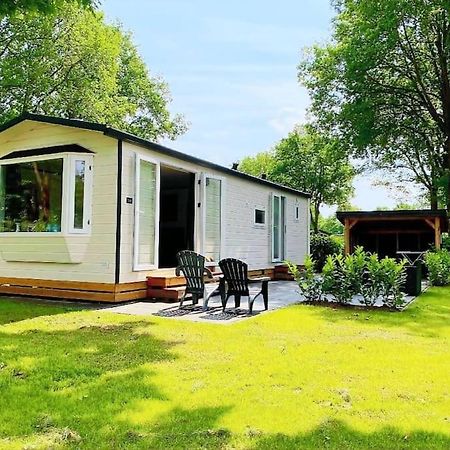 Camping De Pallegarste Chalet 119 Marienberg ภายนอก รูปภาพ
