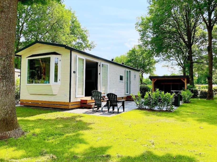 Camping De Pallegarste Chalet 119 Marienberg ภายนอก รูปภาพ